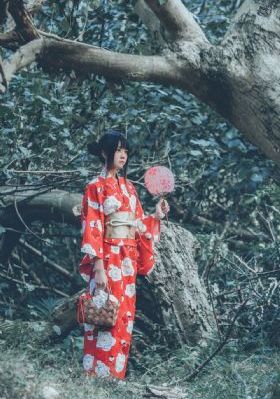 免费观看女富婆与穷小子电视剧_高清迅雷下载